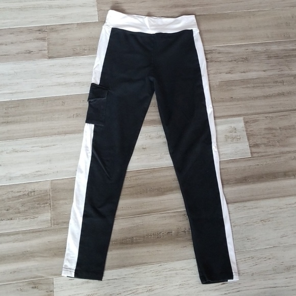 Colorblock Athletic Leggings with Pocket - Picture 4 of 9